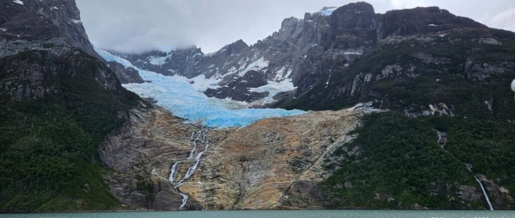 glaciar balmaceda y serrano