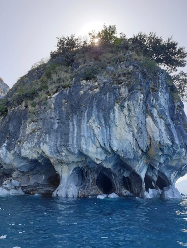 rio puerto tranquilo -capillas de marmol